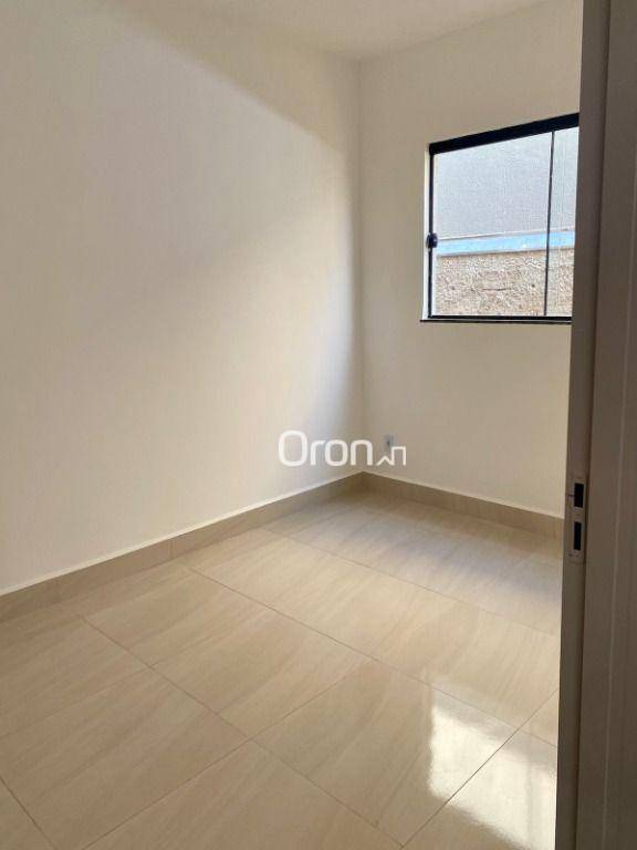 Casa à venda com 3 quartos, 90m² - Foto 4