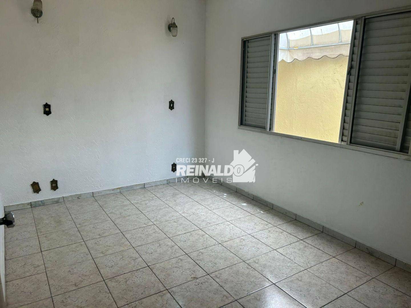 Casa à venda e aluguel com 4 quartos, 312m² - Foto 15