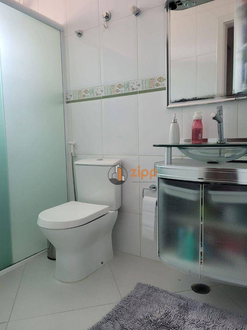 Sobrado à venda com 3 quartos, 220m² - Foto 13