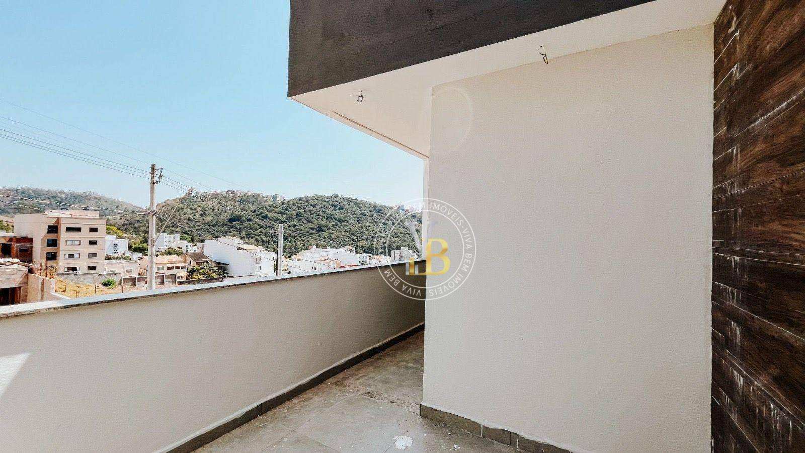 Casa à venda com 4 quartos, 150m² - Foto 15