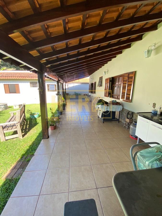 Chácara à venda com 3 quartos, 302m² - Foto 8
