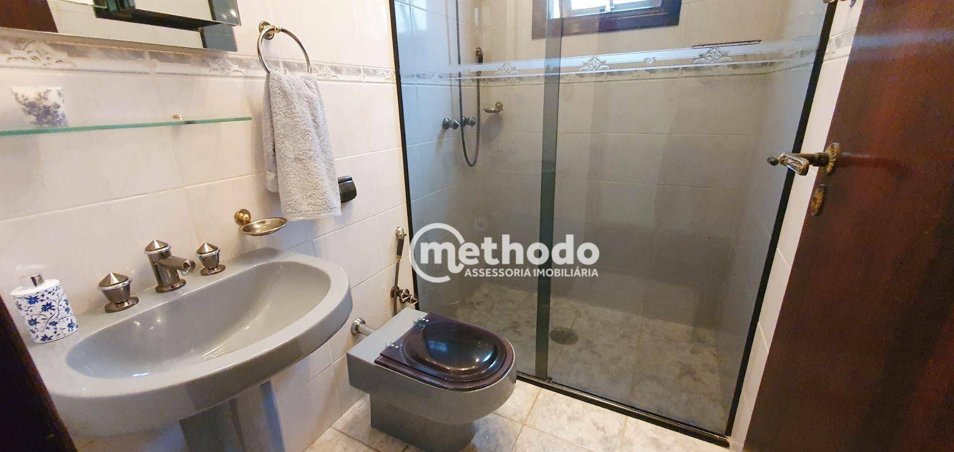 Casa à venda com 3 quartos, 251m² - Foto 10