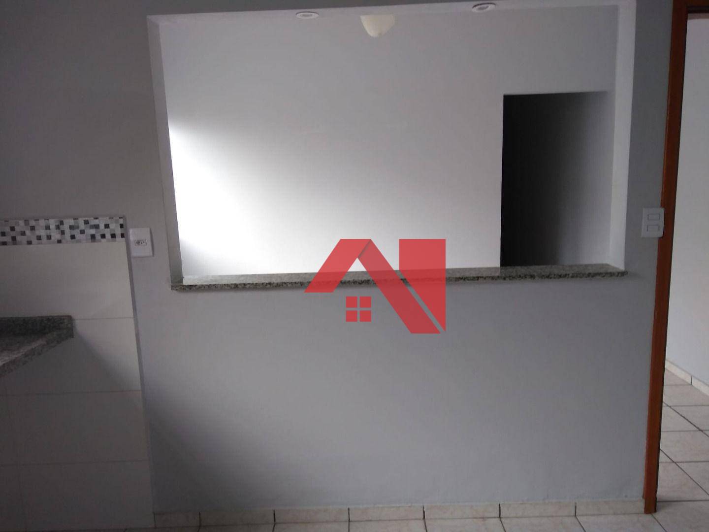 Casa à venda com 2 quartos, 80m² - Foto 3
