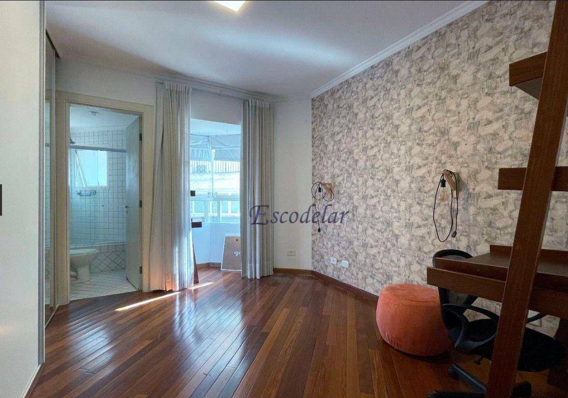 Apartamento para alugar com 3 quartos, 227m² - Foto 11