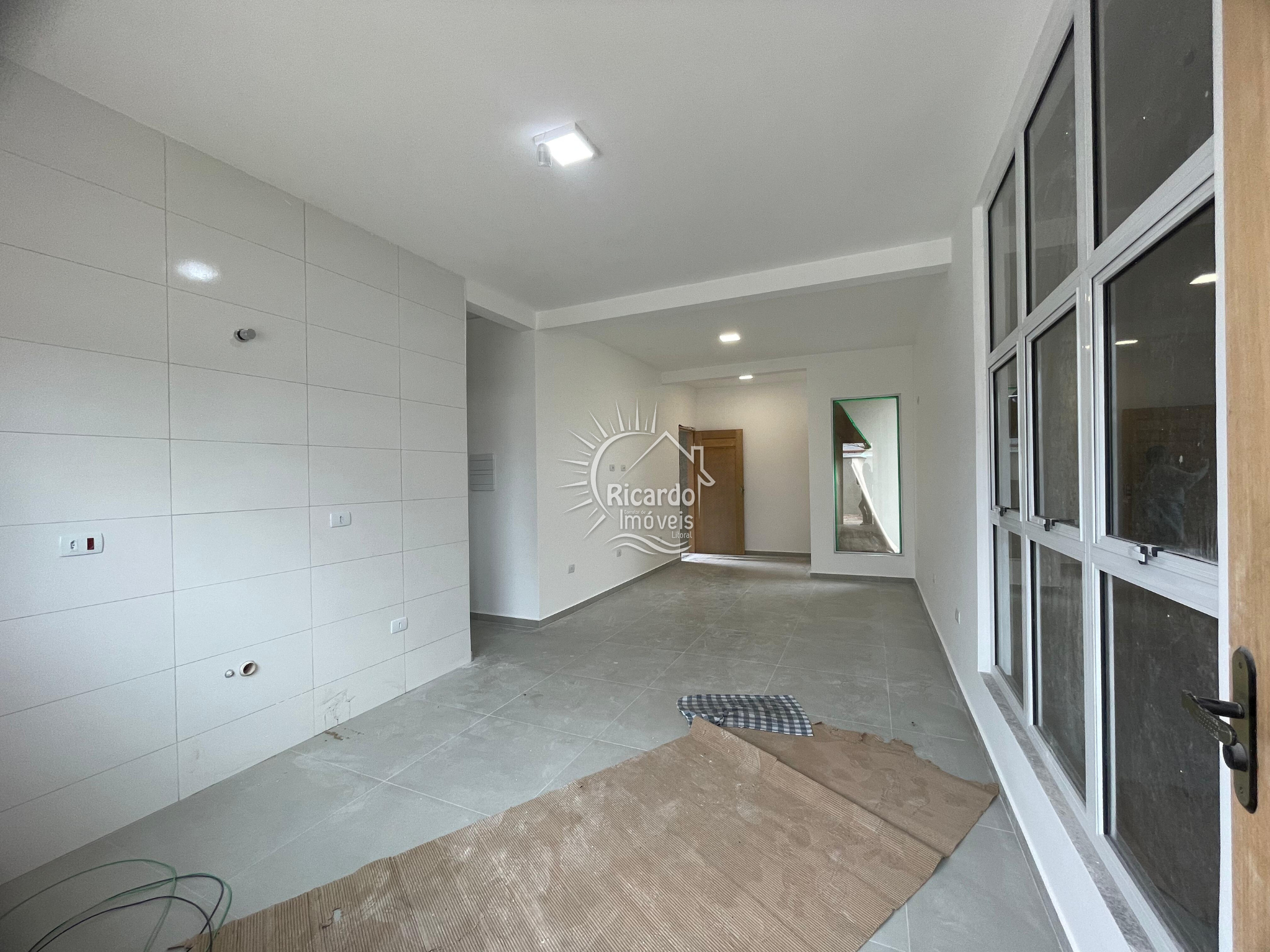 Casa à venda com 3 quartos, 71m² - Foto 5