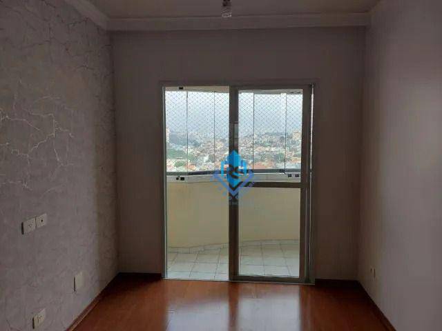 Apartamento à venda com 2 quartos, 70m² - Foto 3