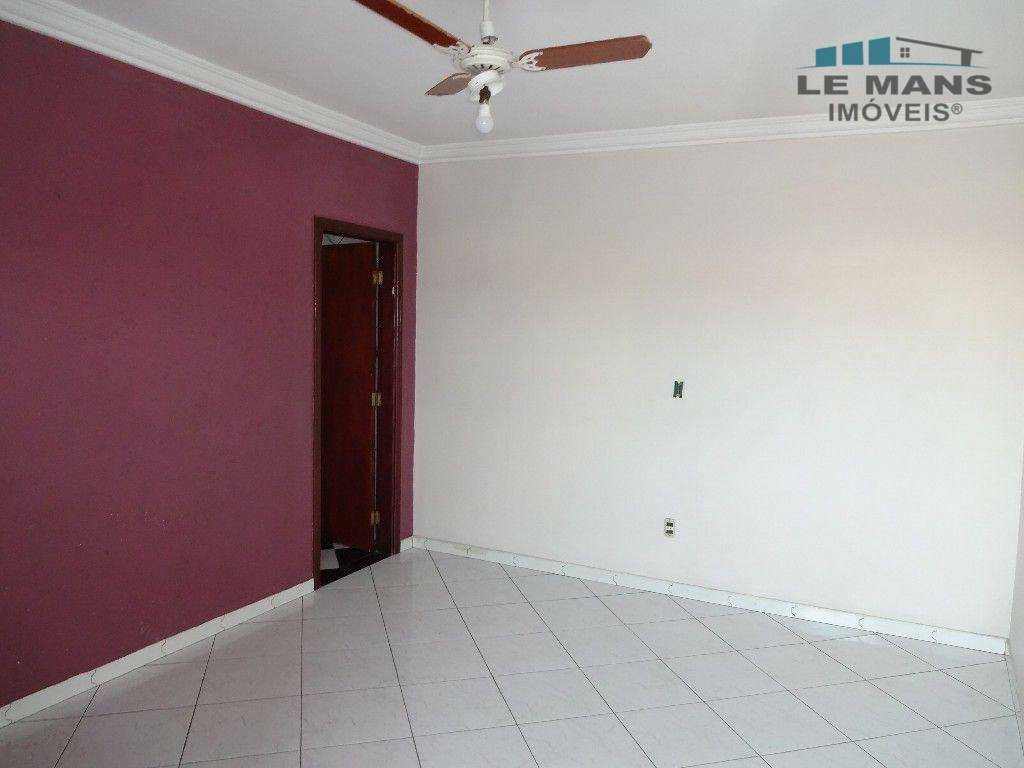 Casa à venda com 3 quartos, 170m² - Foto 22