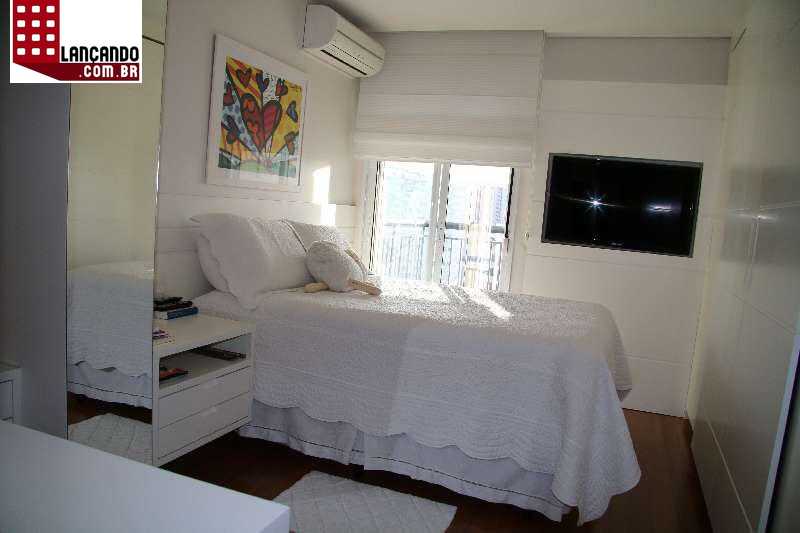 Apartamento à venda com 3 quartos, 216m² - Foto 9