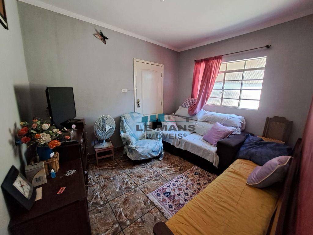 Casa à venda com 5 quartos, 173m² - Foto 10