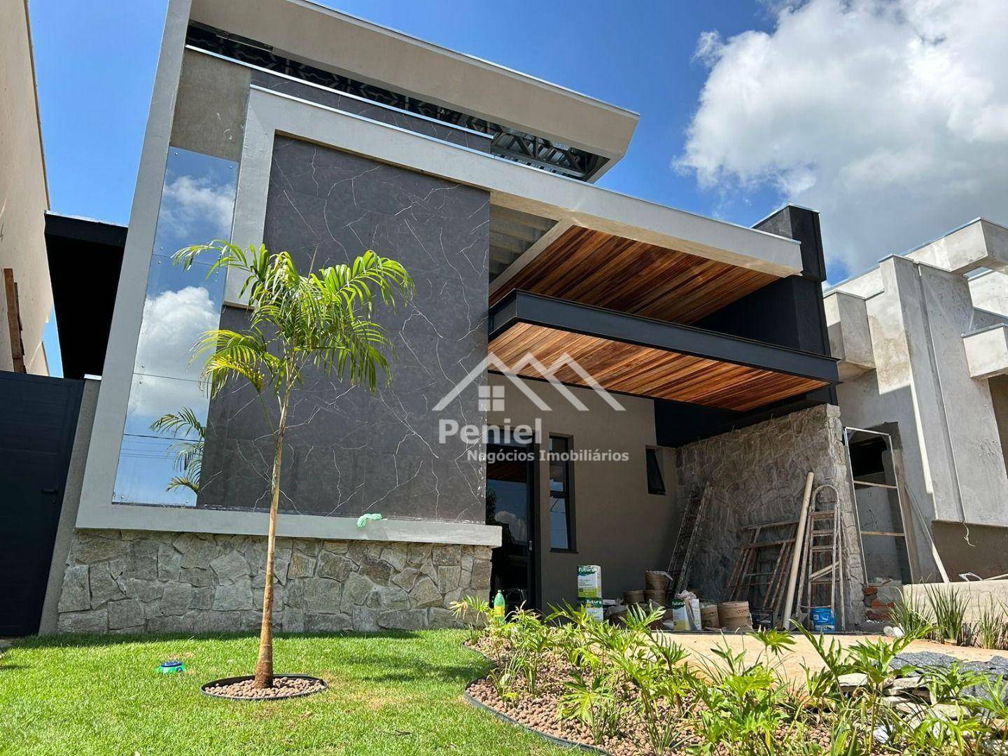 Casa de Condomínio à venda com 3 quartos, 147m² - Foto 1