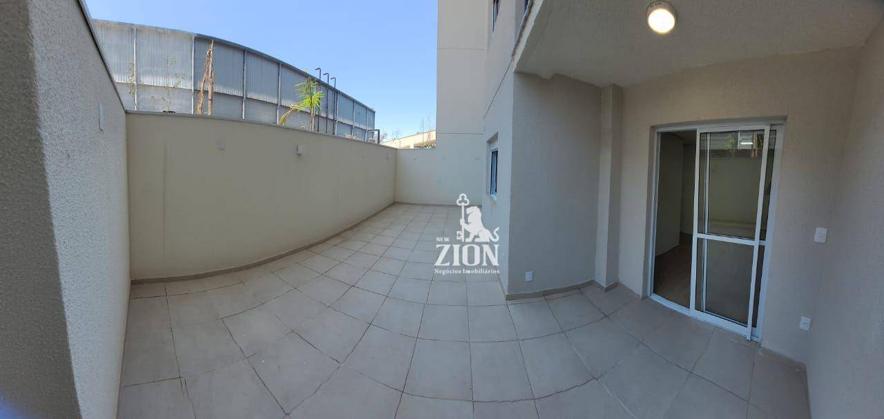 Apartamento à venda com 2 quartos, 79m² - Foto 2