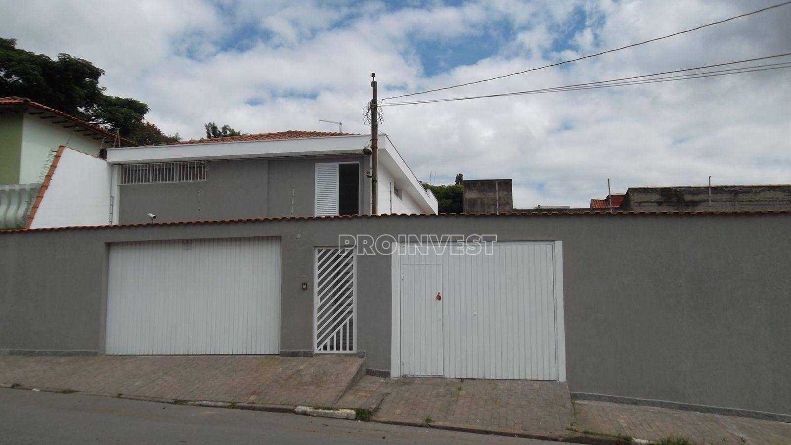 Casa à venda com 3 quartos, 330m² - Foto 2