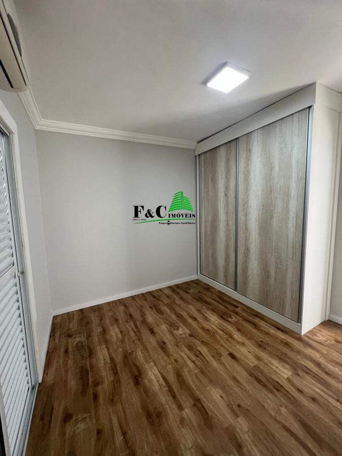 Casa à venda com 3 quartos, 250m² - Foto 15