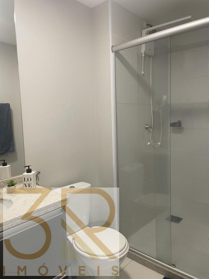 Apartamento à venda com 1 quarto, 38m² - Foto 16