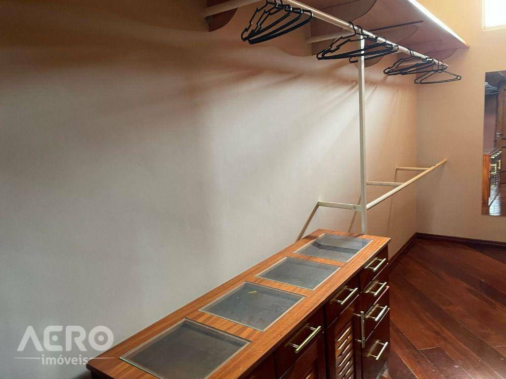 Casa de Condomínio para alugar com 4 quartos, 410m² - Foto 42