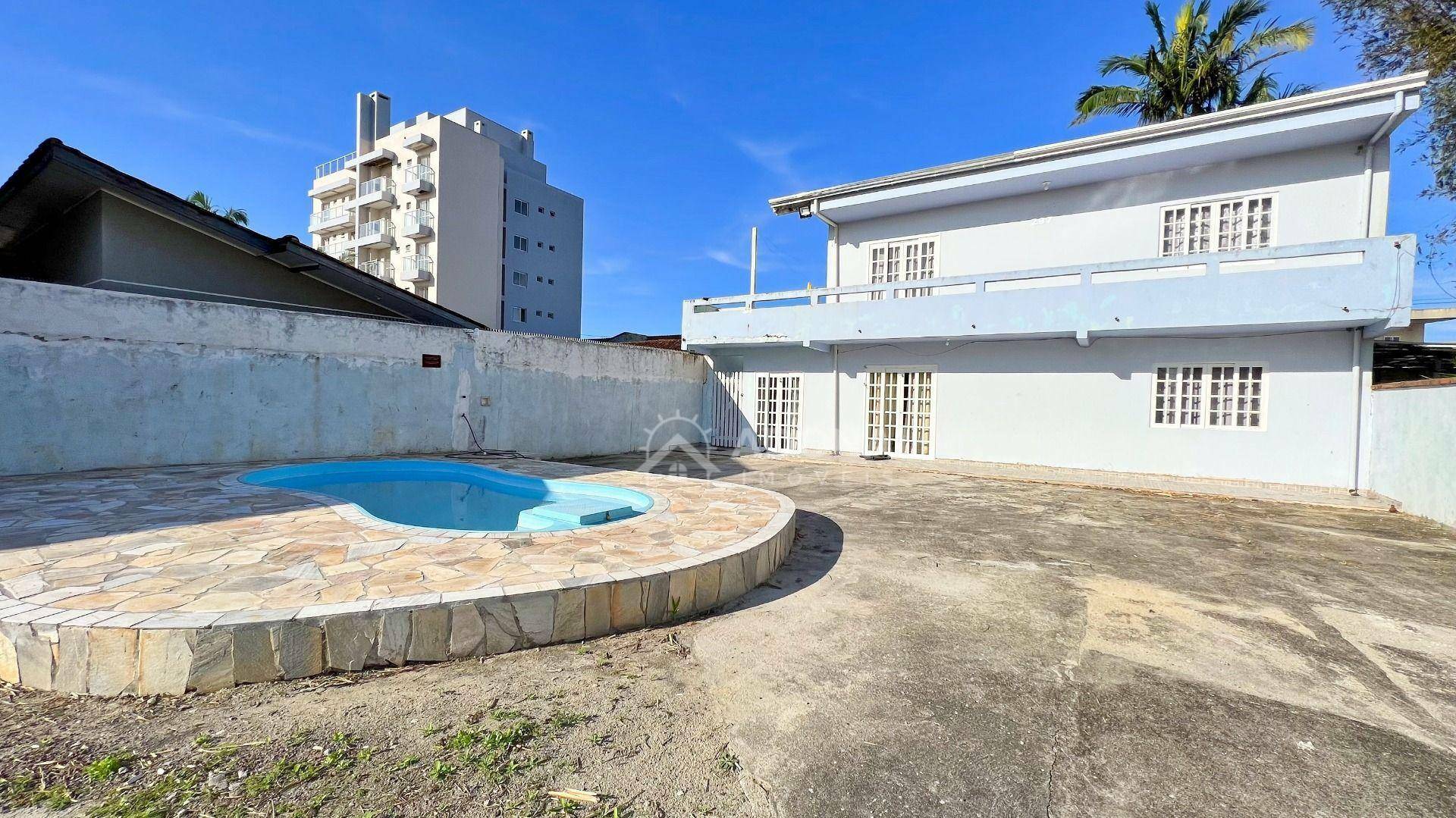 Sobrado à venda com 5 quartos, 180m² - Foto 3