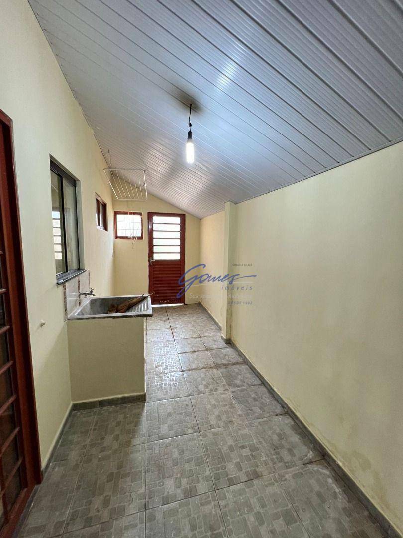 Casa à venda com 3 quartos, 87m² - Foto 13