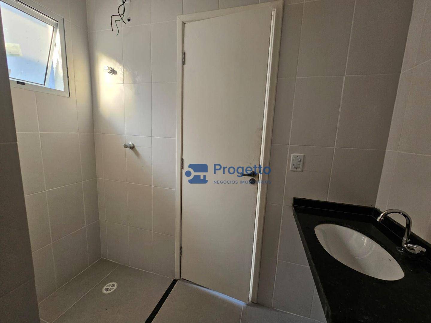 Casa à venda com 2 quartos, 67m² - Foto 11