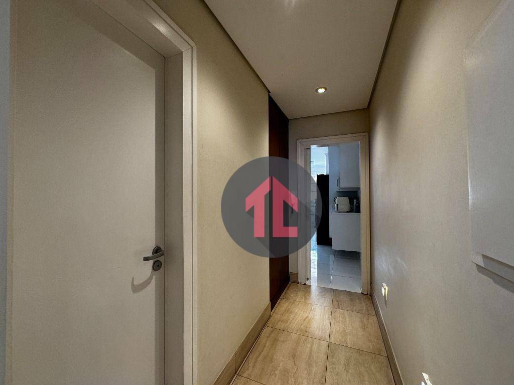 Apartamento à venda com 4 quartos, 251m² - Foto 5