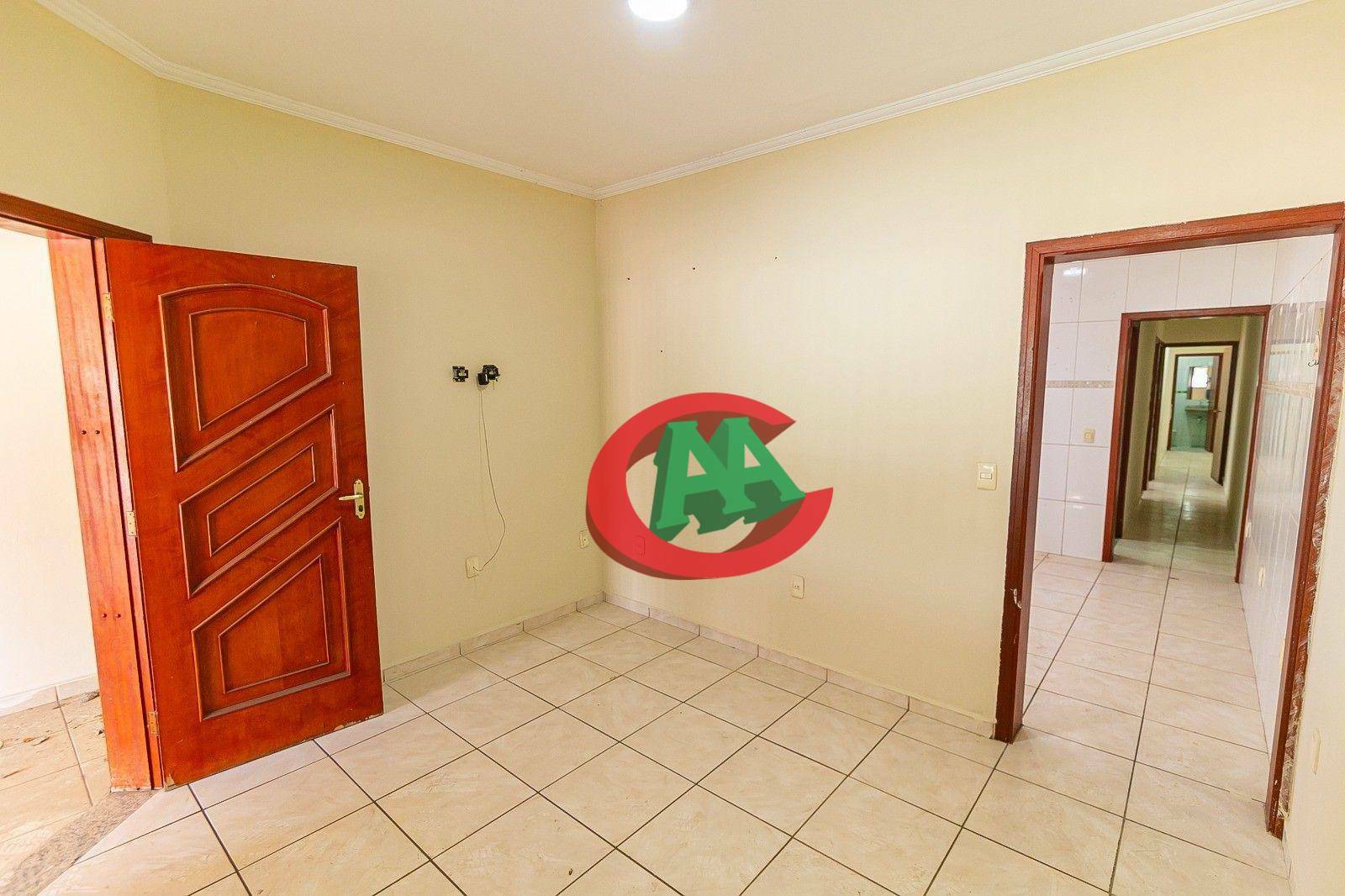 Casa à venda com 3 quartos, 103m² - Foto 2