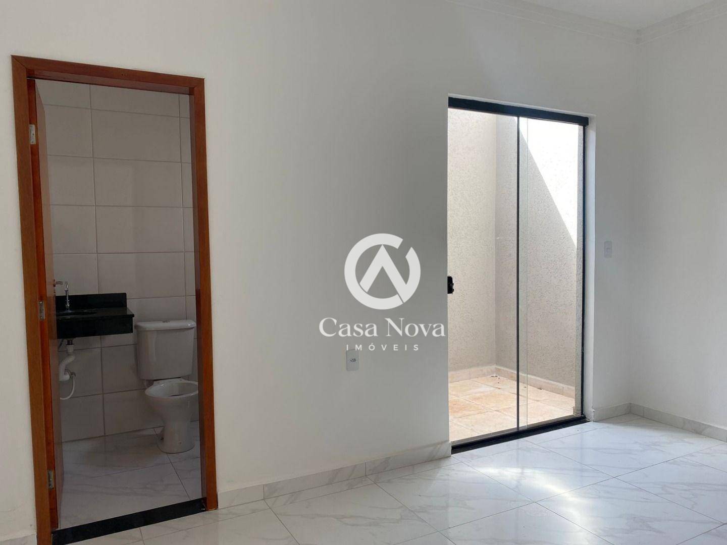 Casa à venda com 2 quartos, 68m² - Foto 12