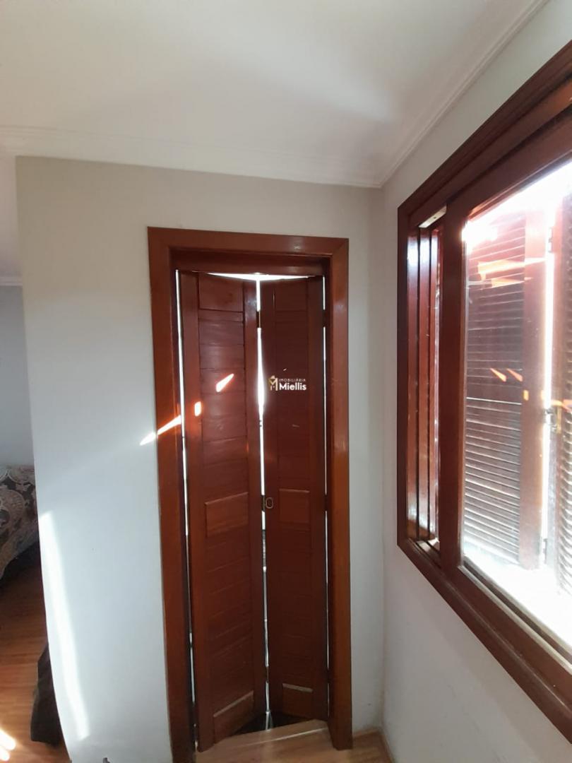 Casa à venda com 3 quartos, 55m² - Foto 5