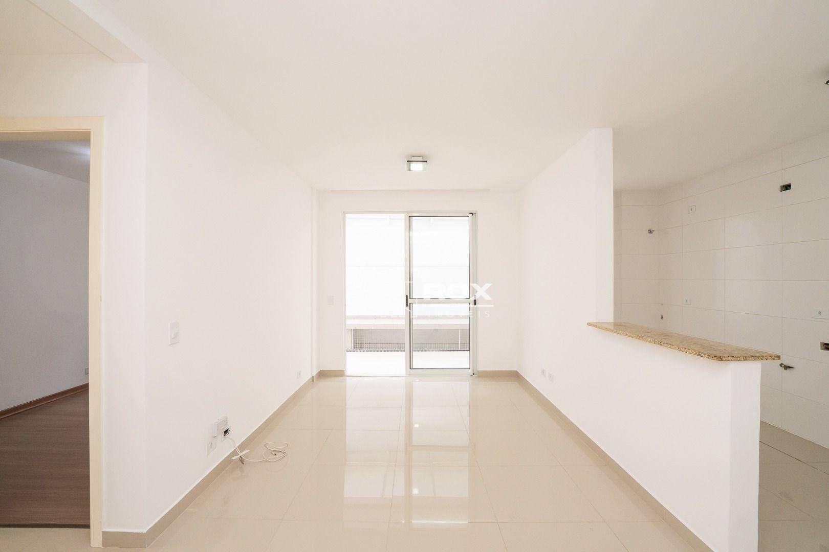 Apartamento à venda com 2 quartos, 91m² - Foto 2