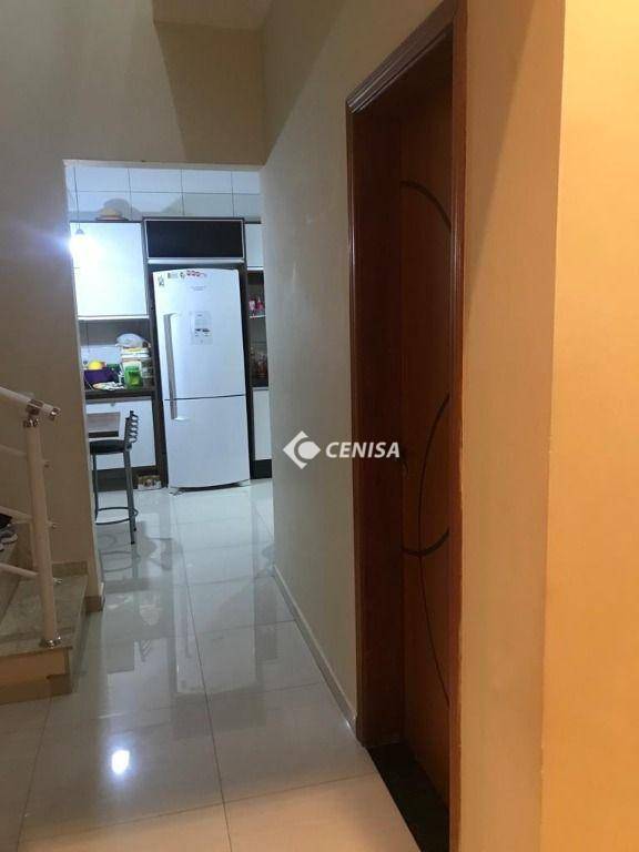 Casa à venda com 3 quartos, 205m² - Foto 11