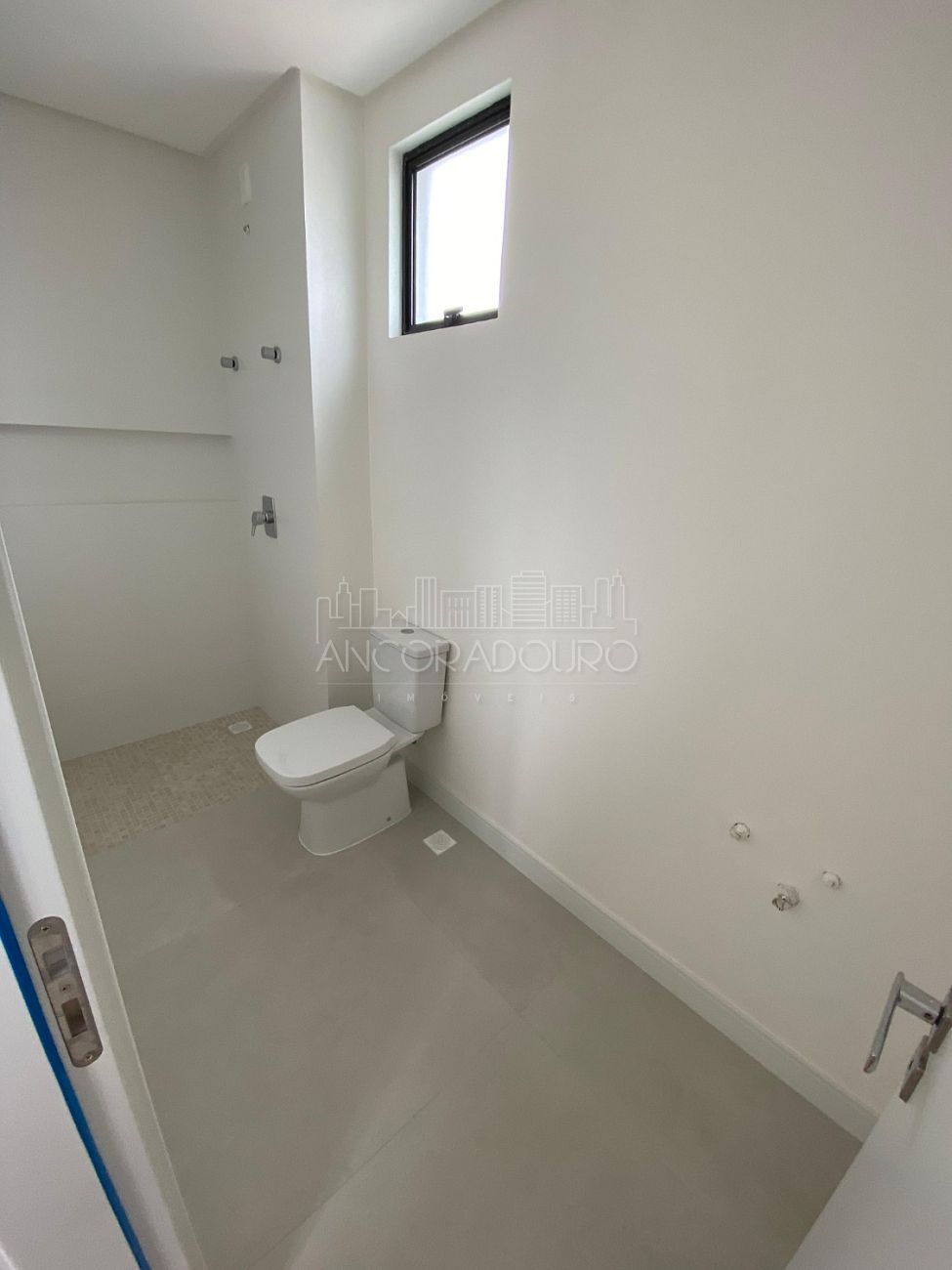 Apartamento à venda com 2 quartos, 61m² - Foto 4