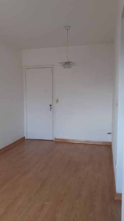 Apartamento à venda com 2 quartos, 58m² - Foto 4