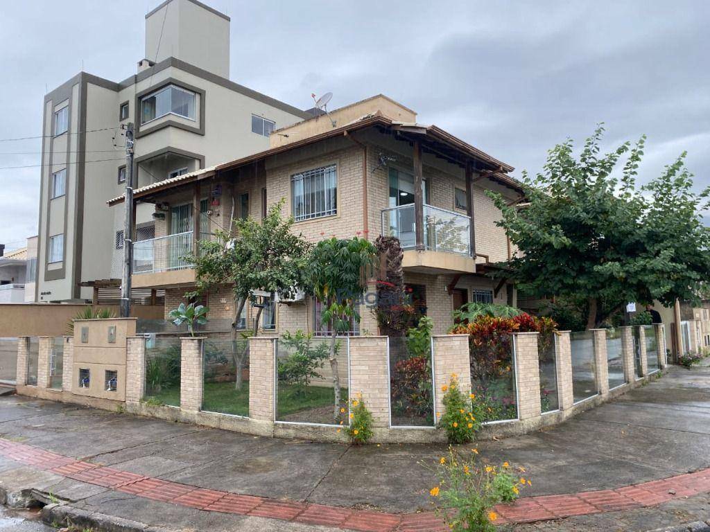 Sobrado à venda com 2 quartos, 65m² - Foto 1