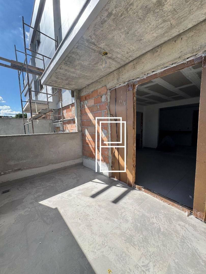 Apartamento à venda com 3 quartos, 105m² - Foto 17