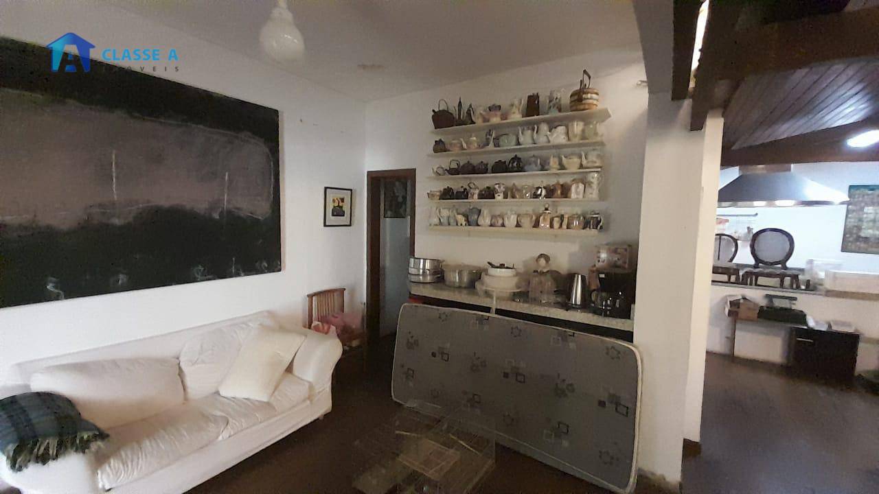 Casa à venda com 3 quartos, 200m² - Foto 15