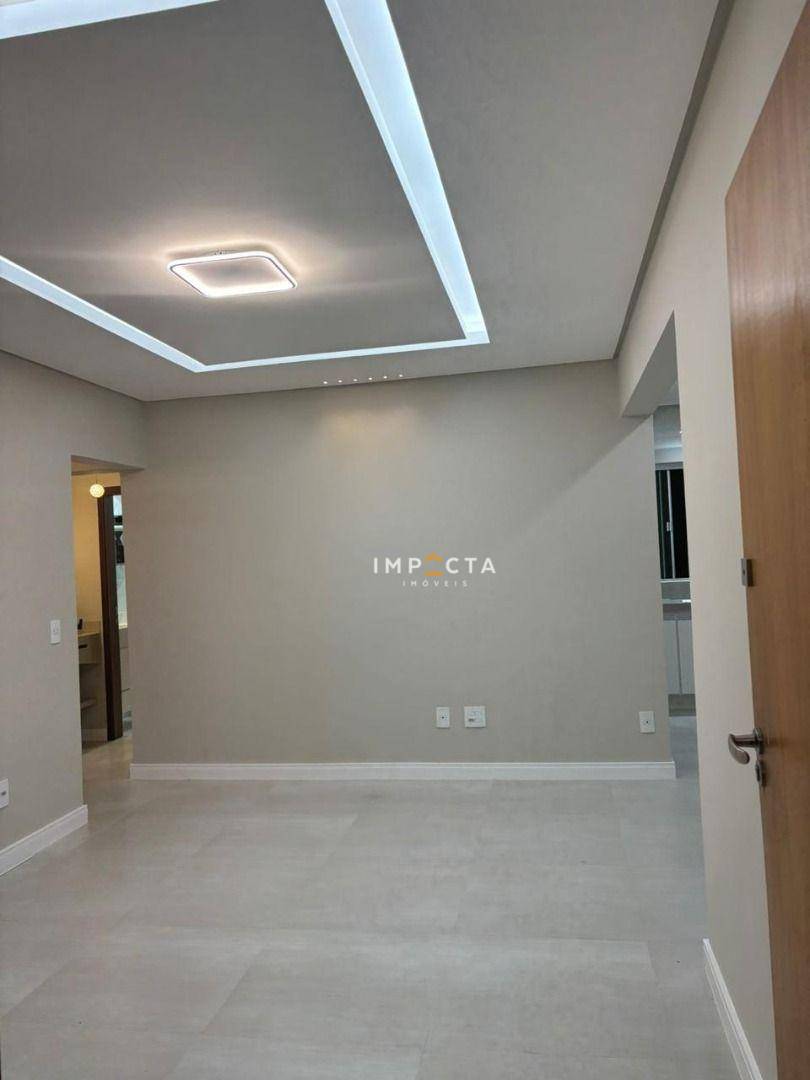 Apartamento à venda com 3 quartos, 110m² - Foto 3