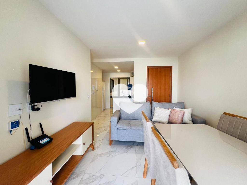 Apartamento à venda com 2 quartos, 72m² - Foto 6