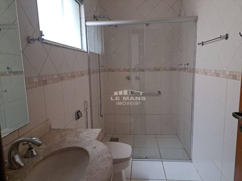 Casa de Condomínio à venda com 3 quartos, 290m² - Foto 26