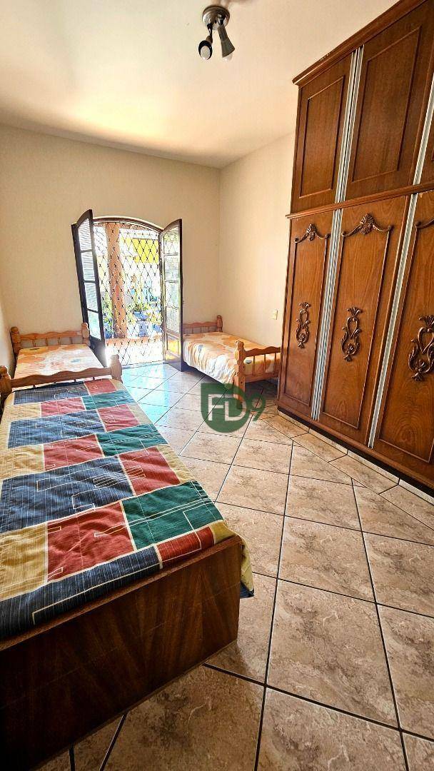 Chácara à venda com 6 quartos, 650M2 - Foto 38