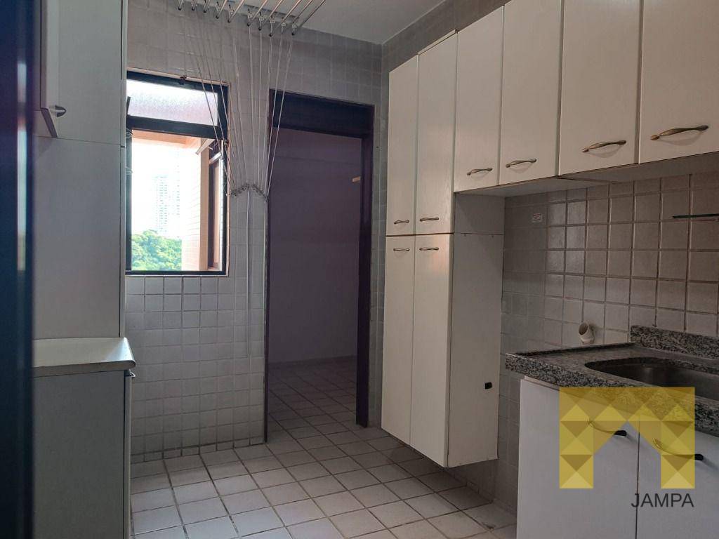 Apartamento à venda com 4 quartos, 151m² - Foto 18