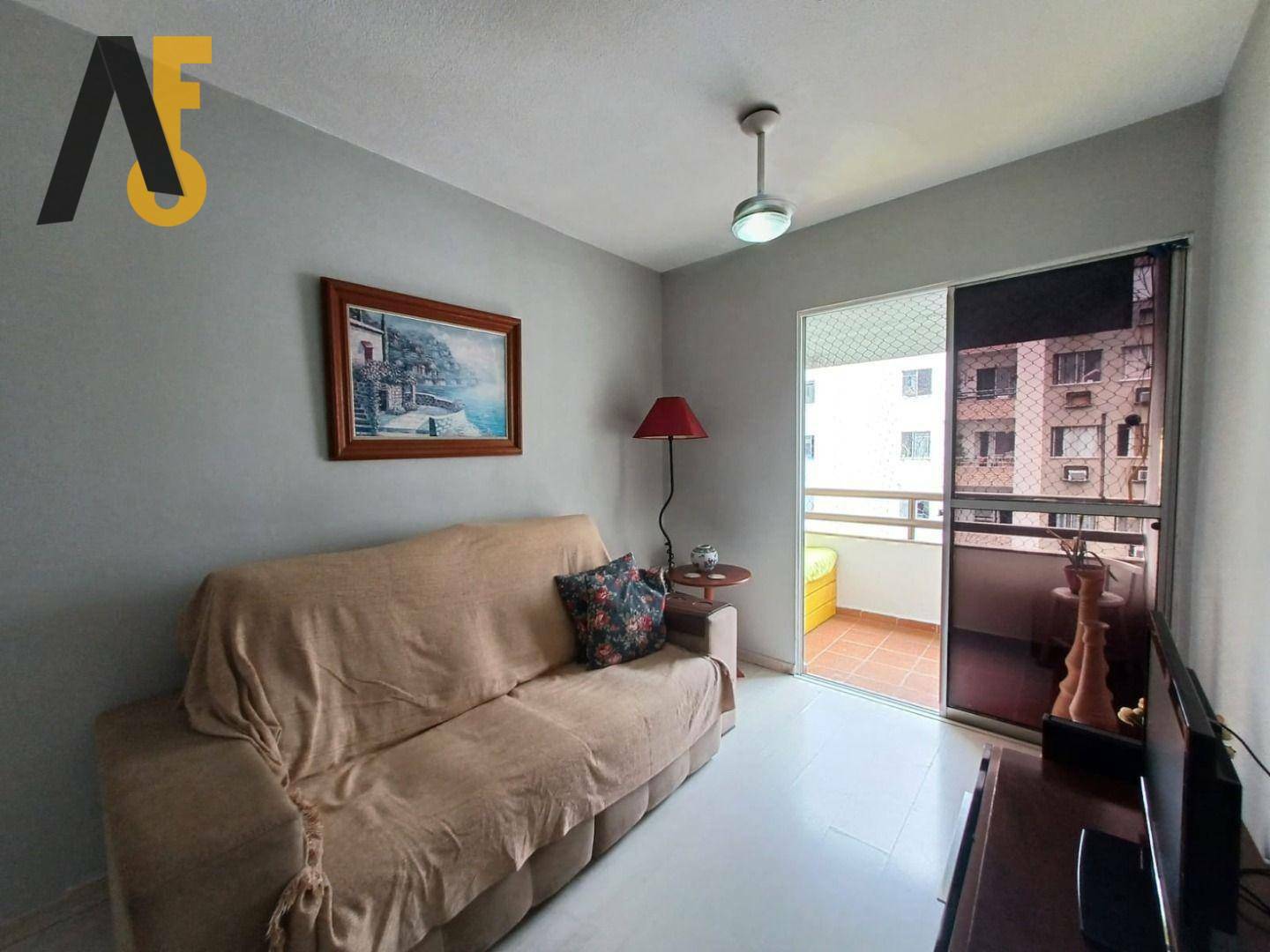 Apartamento à venda com 2 quartos, 64m² - Foto 2