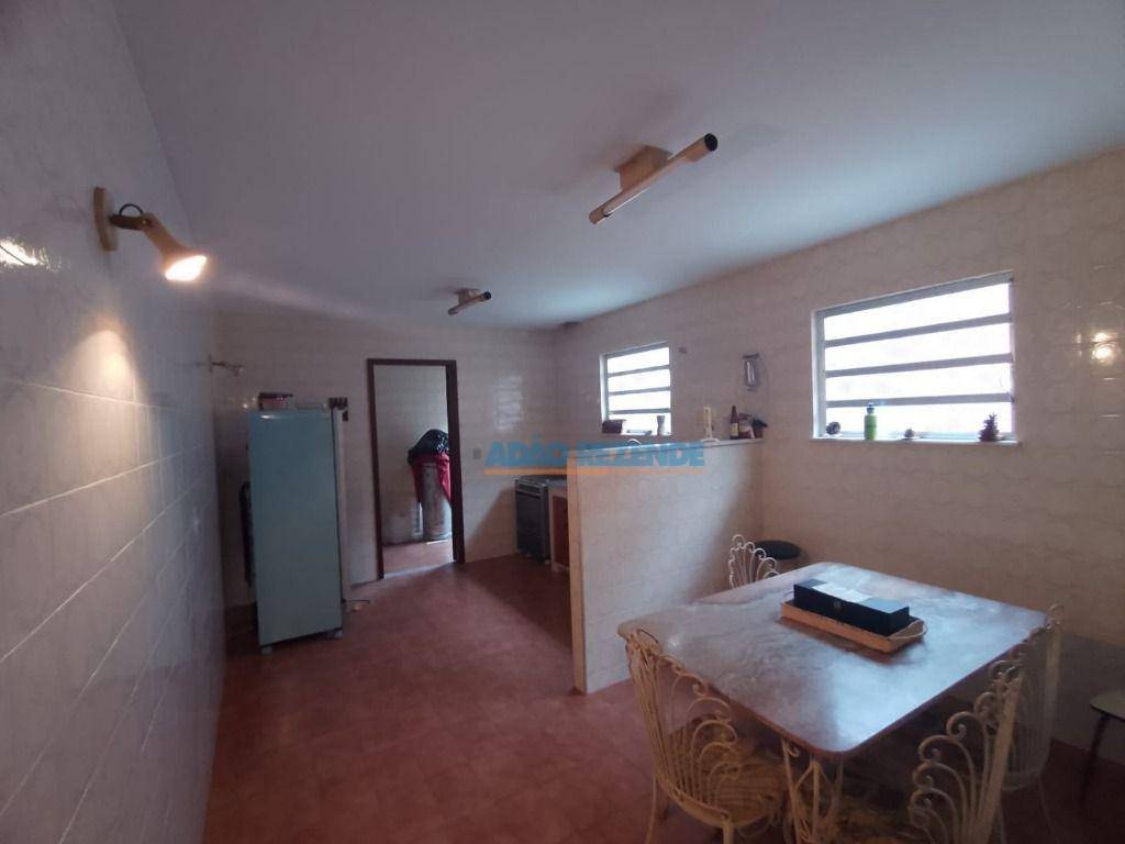 Casa à venda com 3 quartos, 182m² - Foto 16