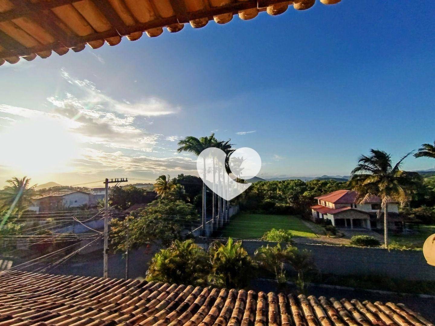Casa para alugar com 6 quartos, 436m² - Foto 1