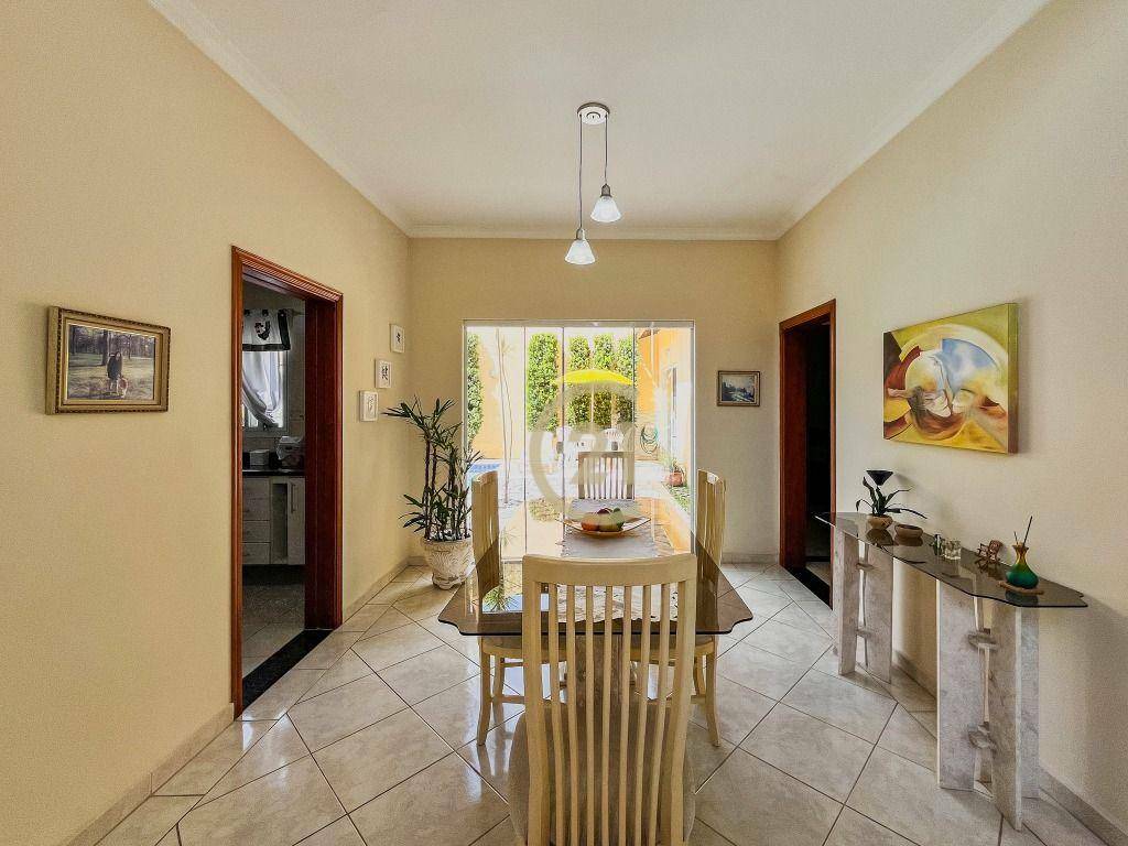 Casa de Condomínio à venda com 4 quartos, 215m² - Foto 6