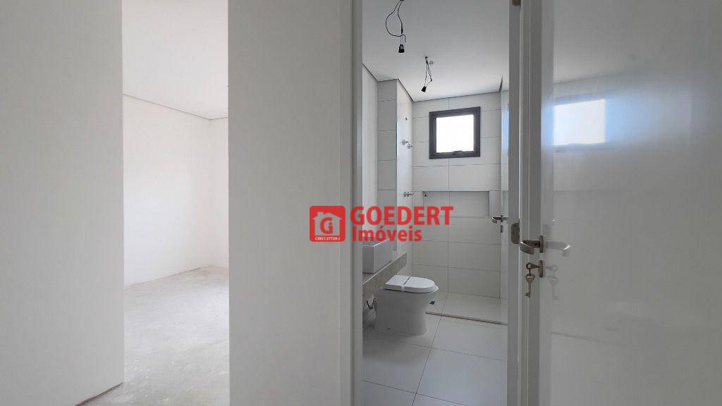 Apartamento à venda com 3 quartos, 150m² - Foto 11