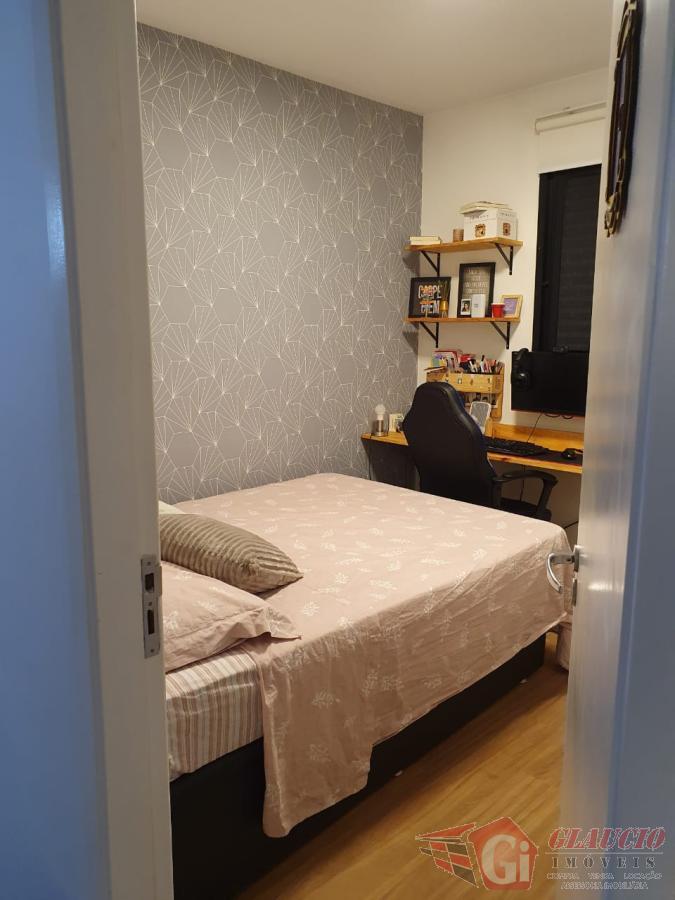 Apartamento à venda com 3 quartos, 70m² - Foto 3