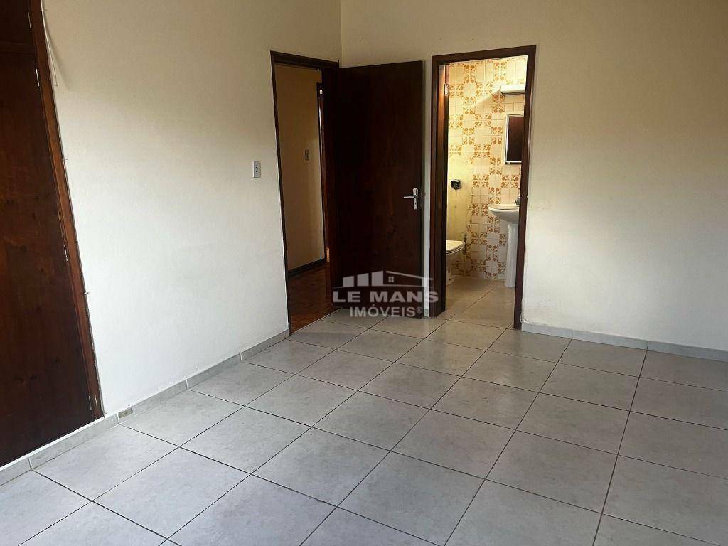 Casa à venda com 3 quartos, 180m² - Foto 20