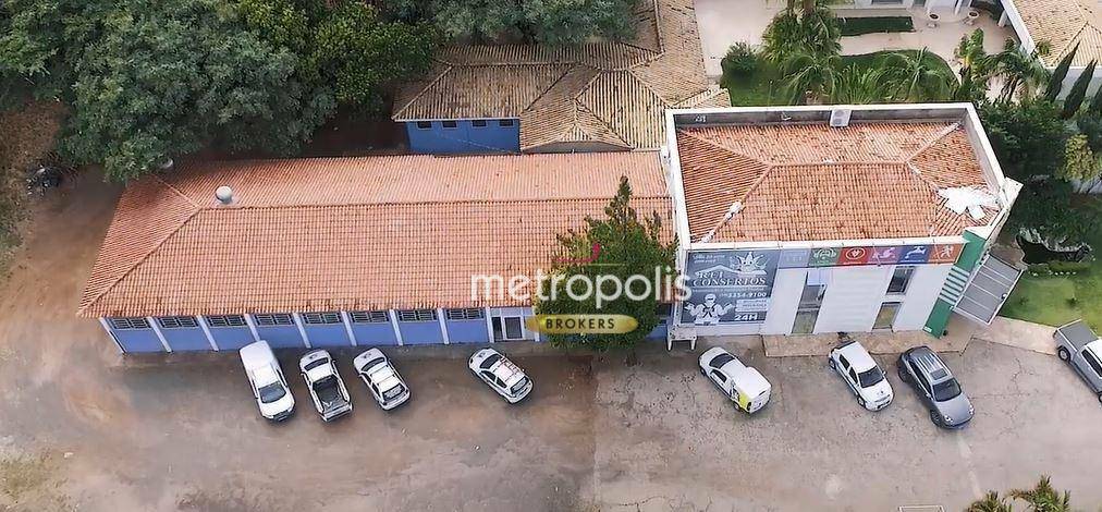 Casa à venda com 3 quartos, 1220m² - Foto 4