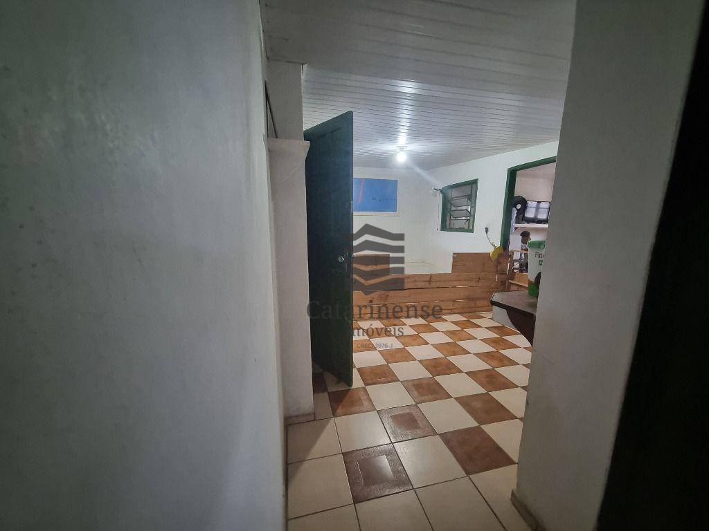 Casa à venda com 4 quartos, 100m² - Foto 7