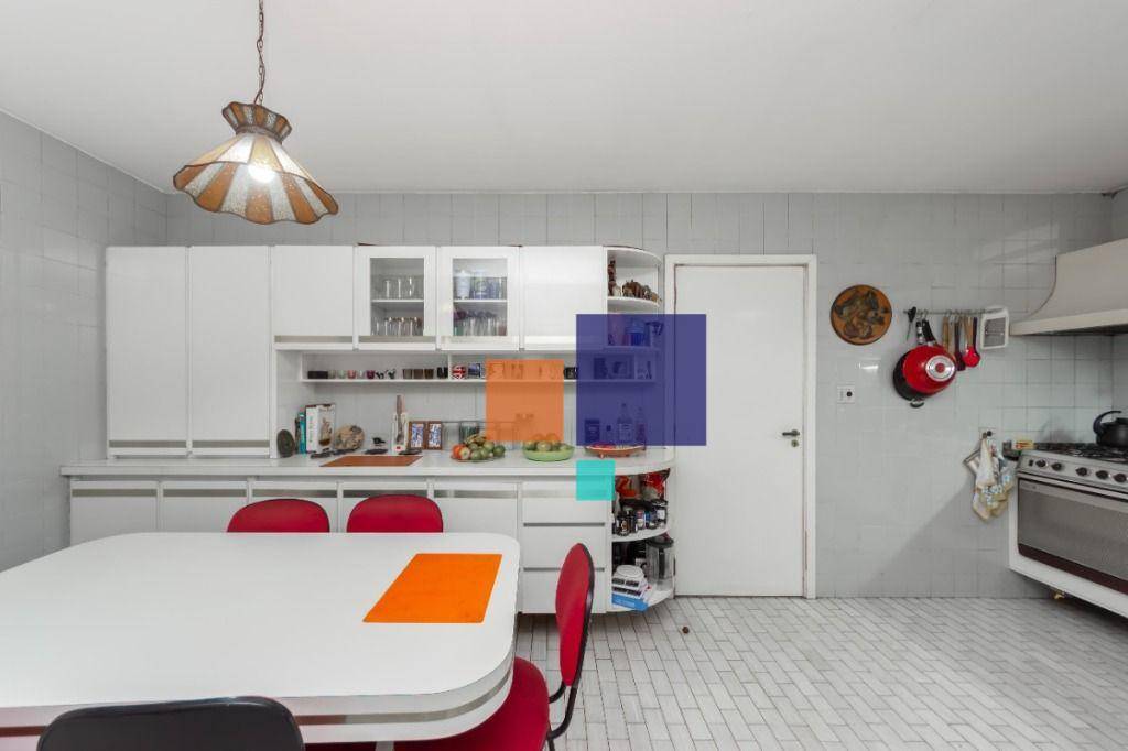 Apartamento à venda com 3 quartos, 168m² - Foto 9