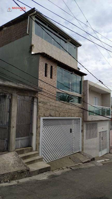 Sobrado à venda com 3 quartos, 285m² - Foto 1