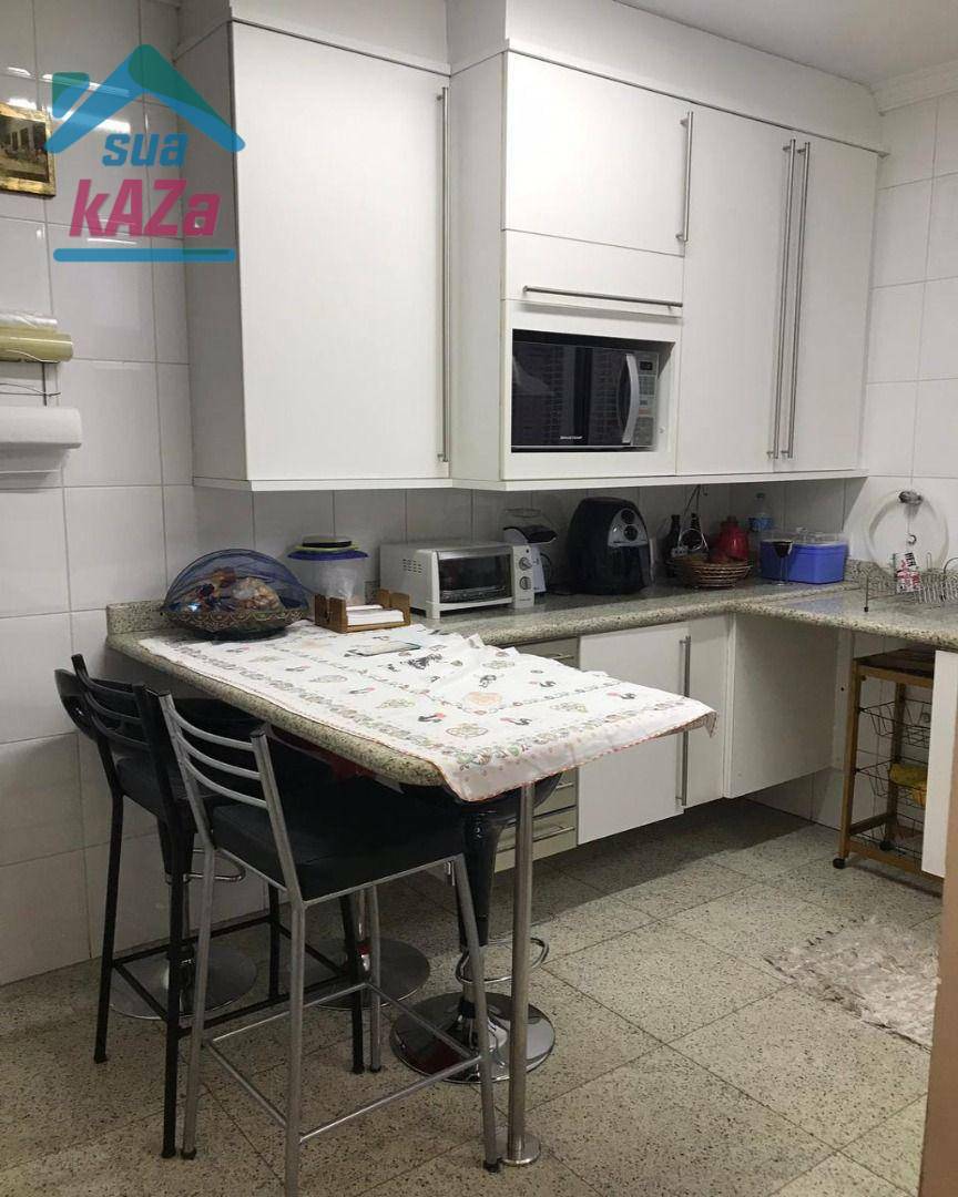 Apartamento à venda com 3 quartos, 140m² - Foto 8